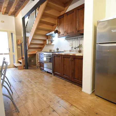 La Casa Nel Borgo. 아파트 *